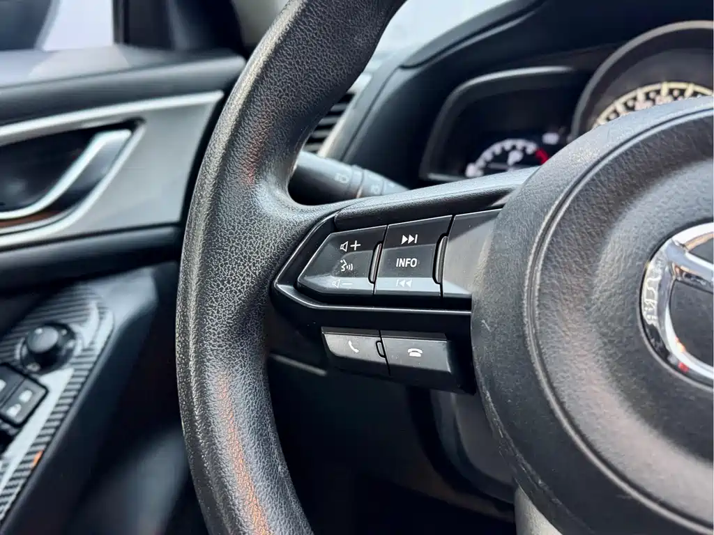 Mazda3 Angkesela 2017 sedan 1.5L automatic luxury model National V купить на сайте DeffCars