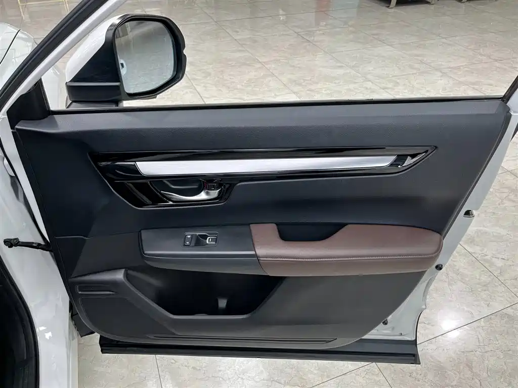 Honda CR-V 2023 240TURBO 2WD Premium Edition 7 seats купить на сайте DeffCars