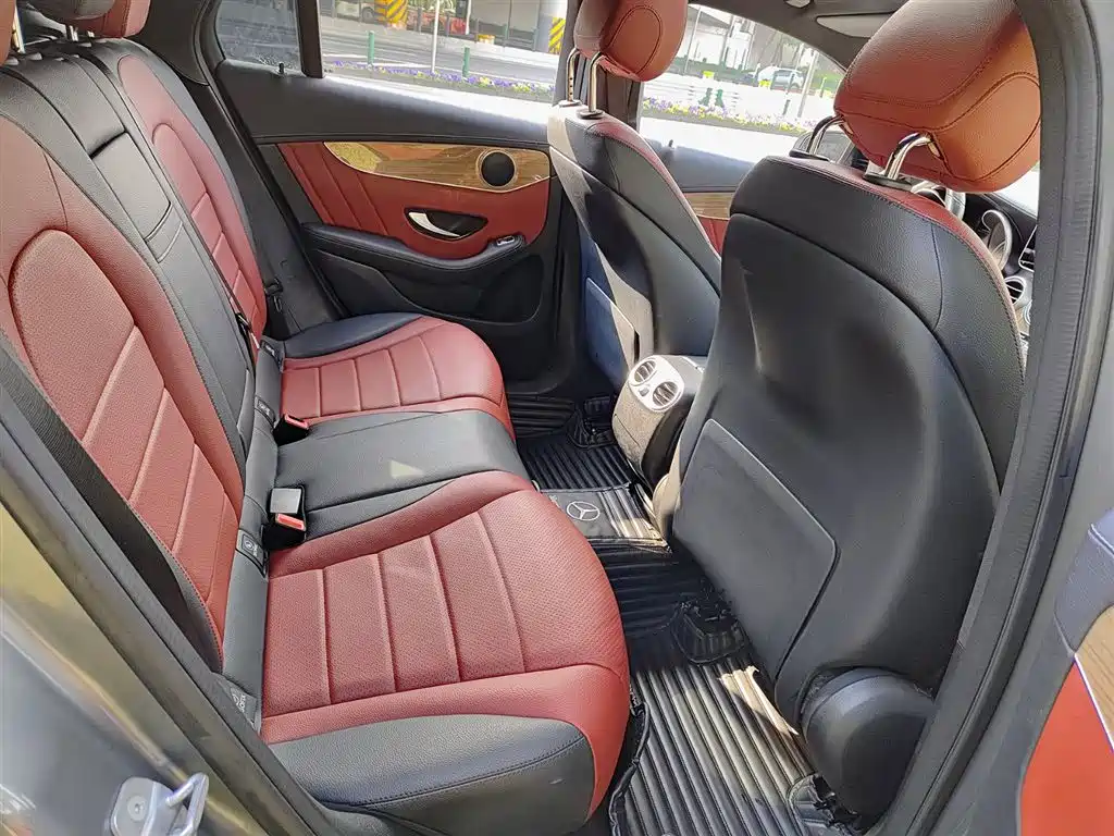 Mercedes-Benz GLC Coupe 2019 GLC 260 4MATIC Coupe SUV купить на сайте DeffCars