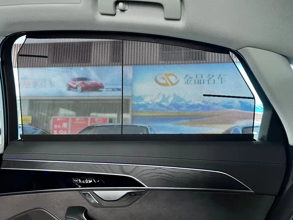 Audi A8 2025 A8L 50 TFSI quattro Premium Selection купить на сайте DeffCars