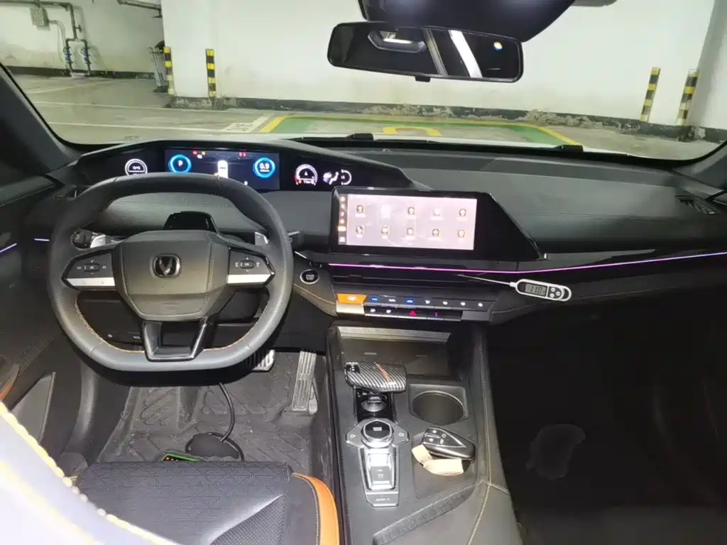 Changan UNI-V 2022 2.0T Speed ​​Edition купить на сайте DeffCars