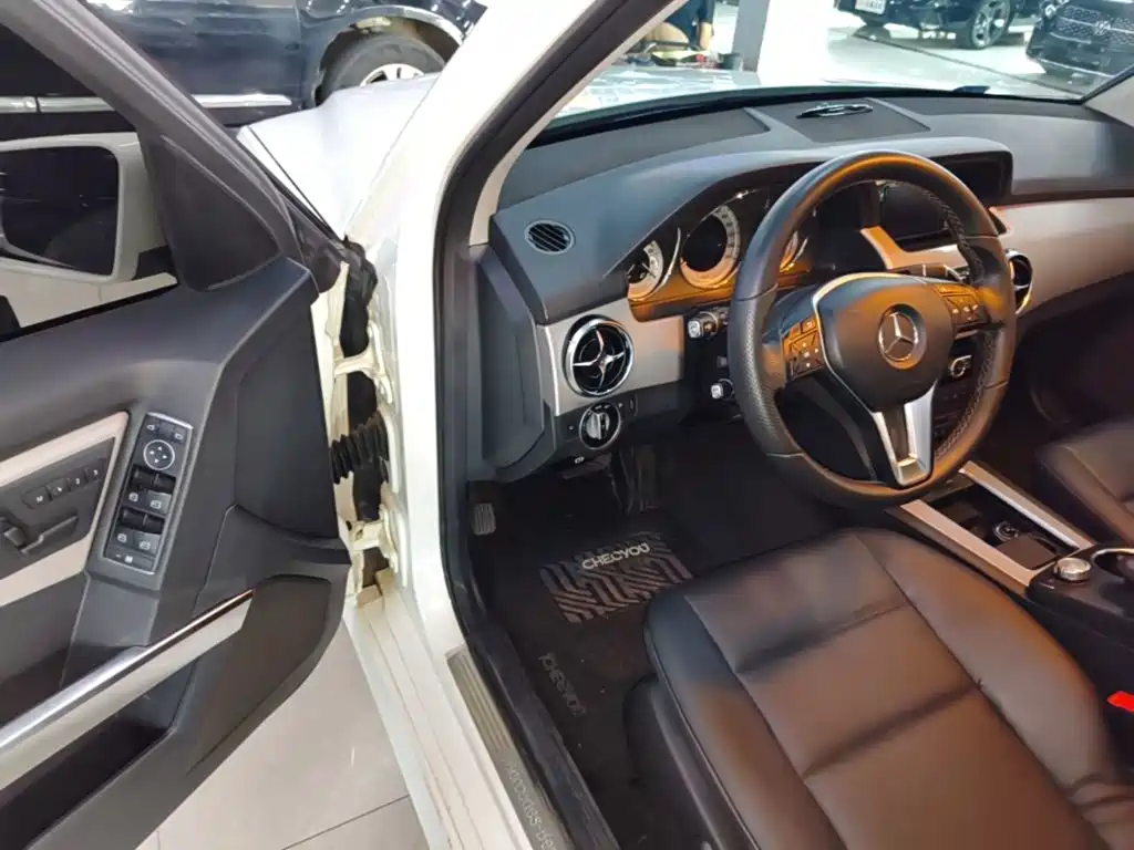 Mercedes-Benz GLK-Class 2014 GLK 260 4MATIC Dynamic купить на сайте DeffCars