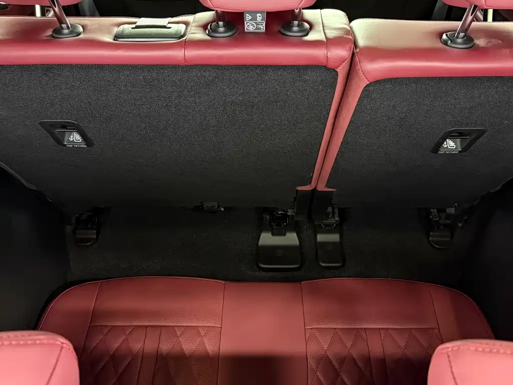 Jietu X70 PLUS 2023 model 1.5T DCT Brave PLUS 7 seats купить на сайте DeffCars