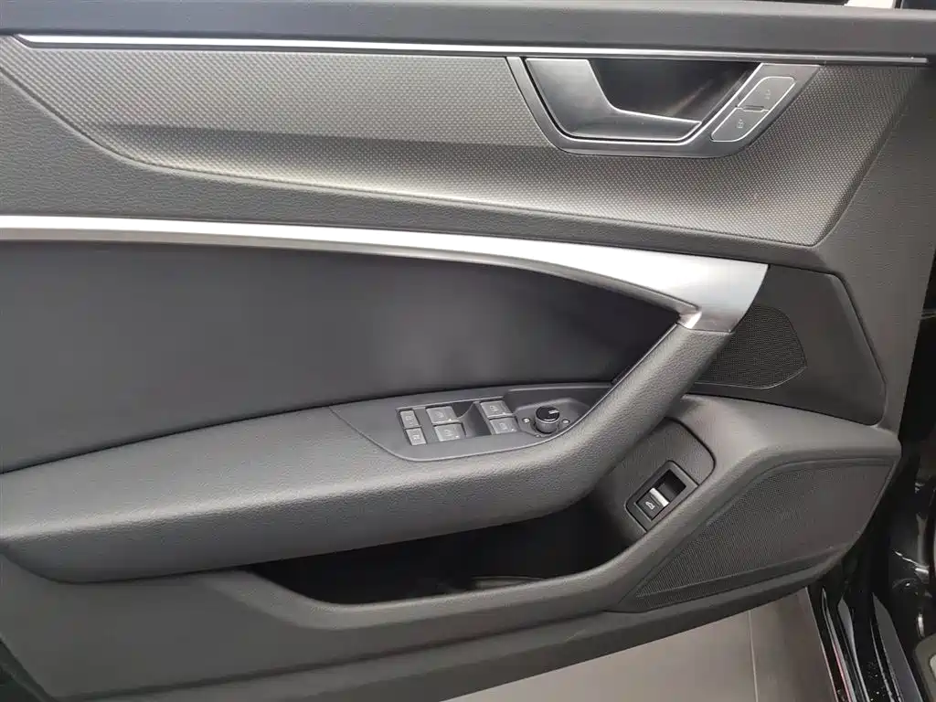 Audi A6L 2023 facelift 45 TFSI premium dynamic model купить на сайте DeffCars