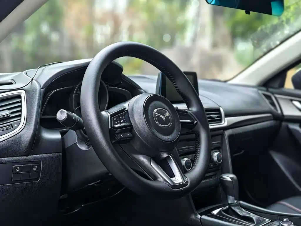 Mazda3 Angkesela 2017 sedan 1.5L automatic luxury model National V купить на сайте DeffCars