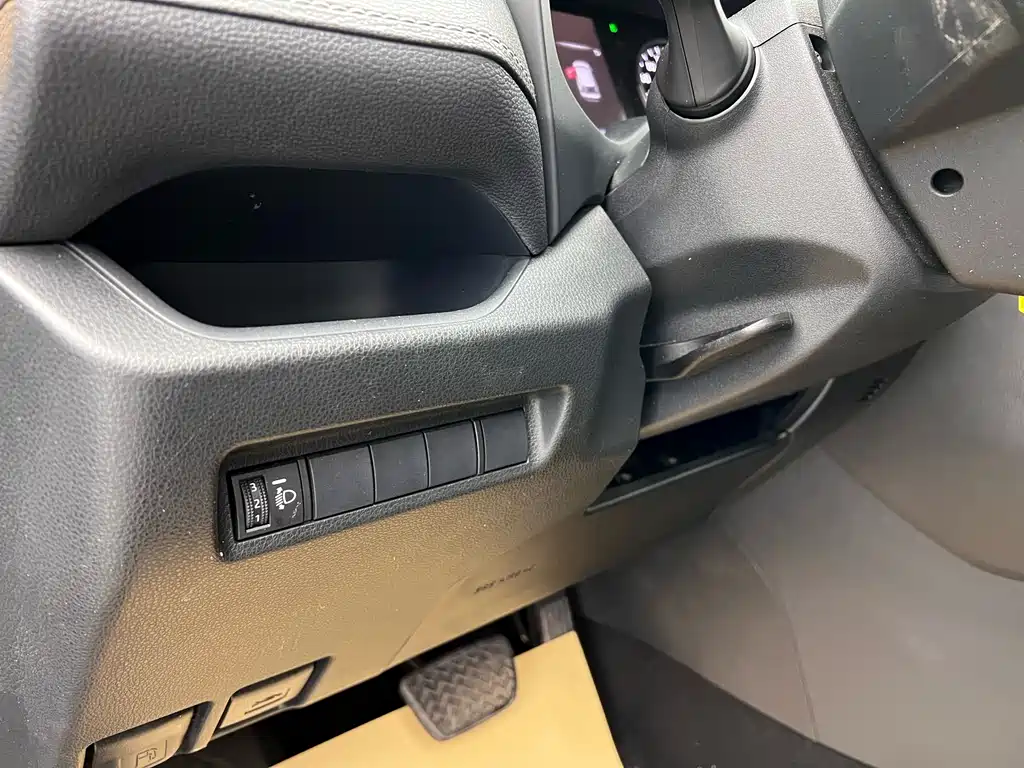 Wilanda 2024 2.0L CVT two-wheel drive leading version купить на сайте DeffCars