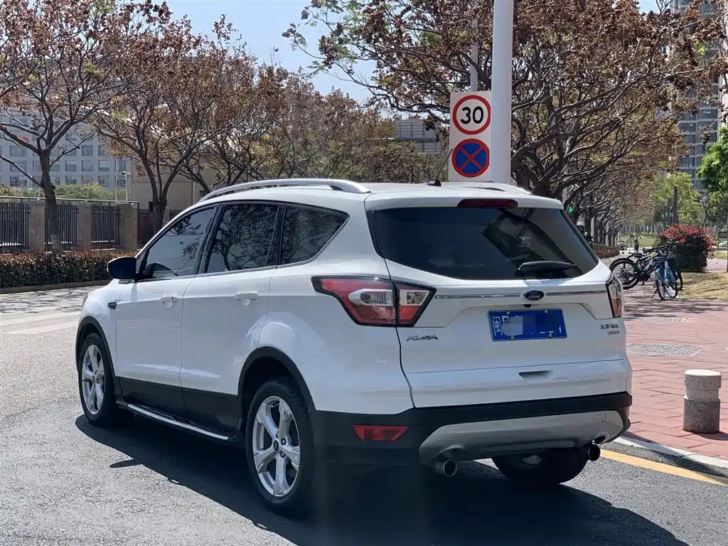 Escape 2018 EcoBoost 180 two-wheel drive platinum airfoil купить на сайте DeffCars
