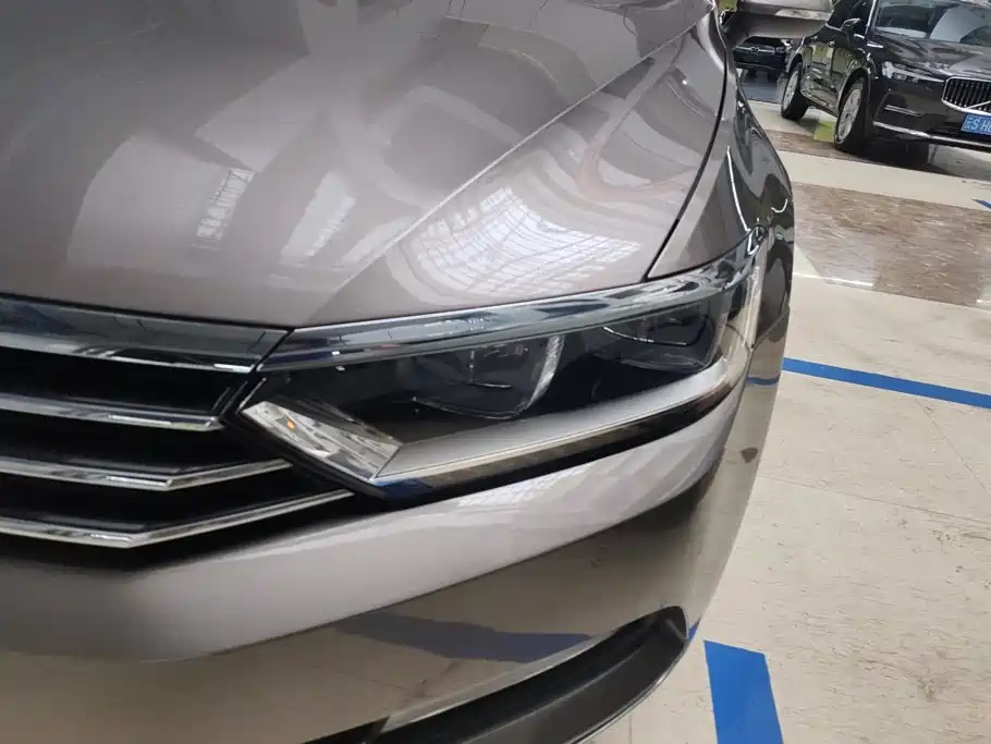 Magotan 2017 330TSI DSG luxury model купить на сайте DeffCars