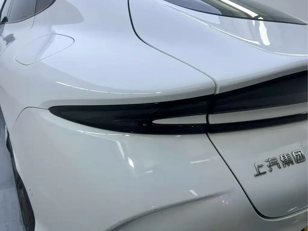 Zhiji L6 2024 Max Standard Edition купить на сайте DeffCars