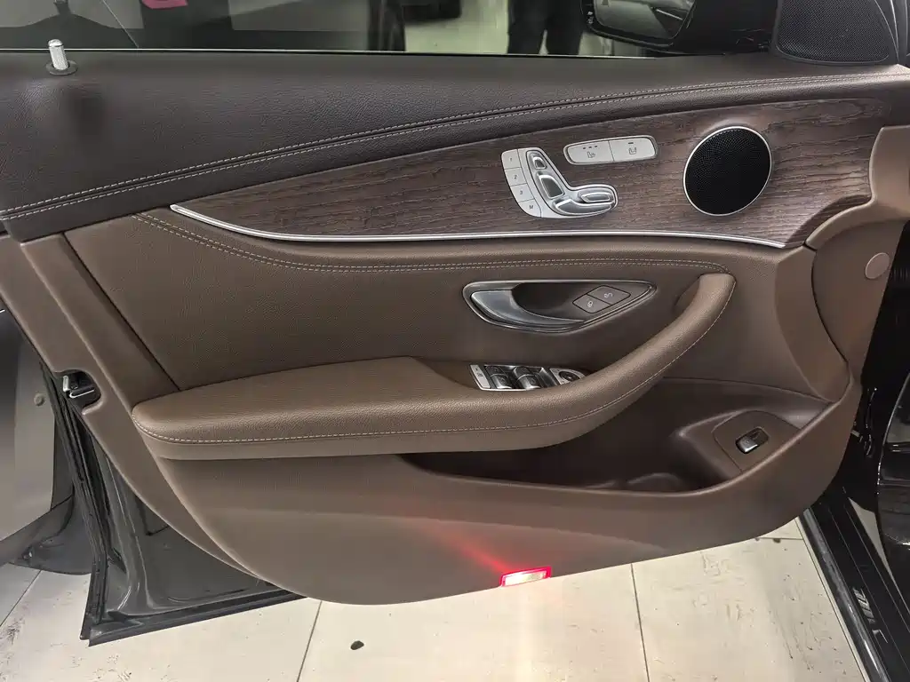 Mercedes-Benz E-Class 2021 E 300 L Fashion Model купить на сайте DeffCars