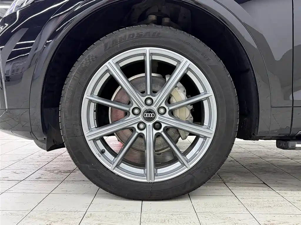 Audi Q5L 2023 40T luxury and dynamic model купить на сайте DeffCars