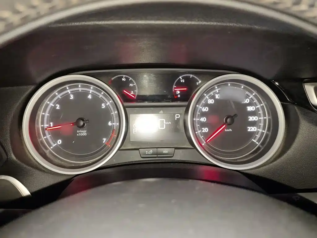 Peugeot 408 2014 1.8L automatic luxury version купить на сайте DeffCars
