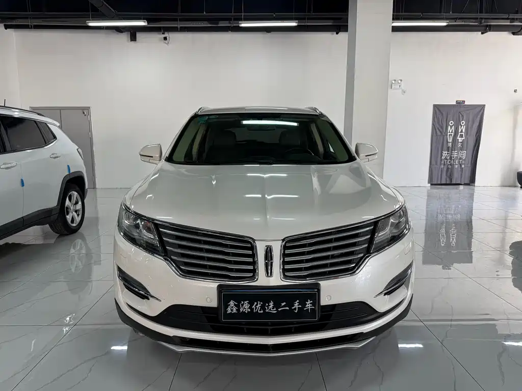 Lincoln MKC 2016 2.0T 2WD Exclusive Edition купить на сайте DeffCars