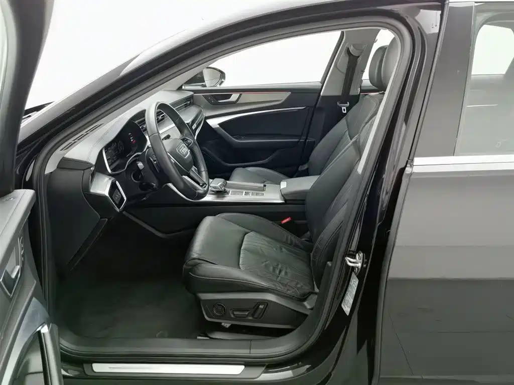 Audi A6L 2021 45 TFSI Premium Elegant Model купить на сайте DeffCars