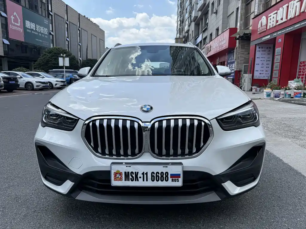 BMW X1 2022 sDrive25Li Leading Model купить на сайте DeffCars