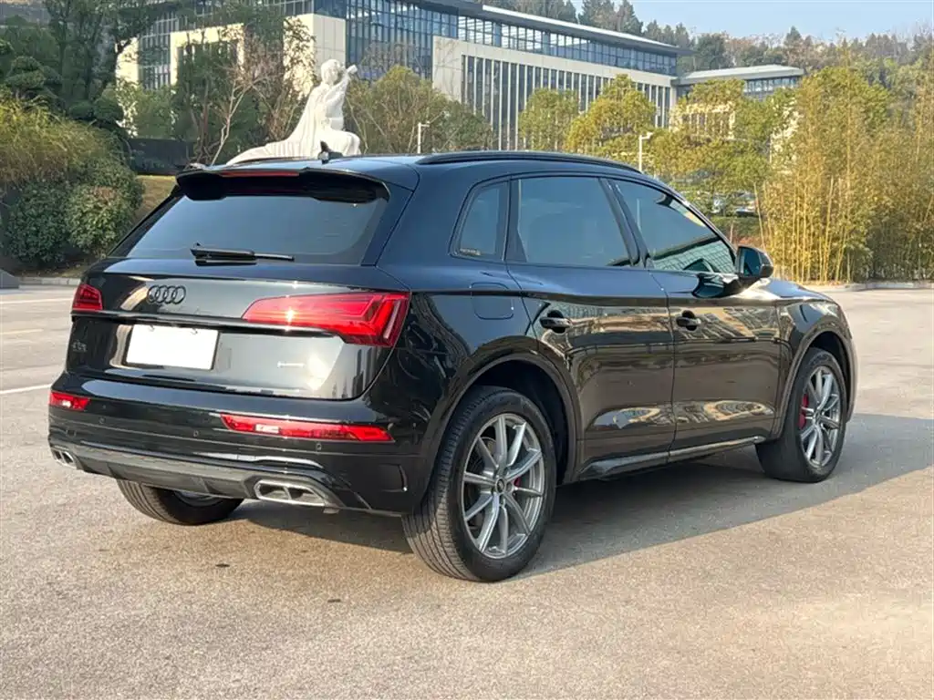 Audi Q5L 2022 facelift 45T luxury and dynamic model купить на сайте DeffCars