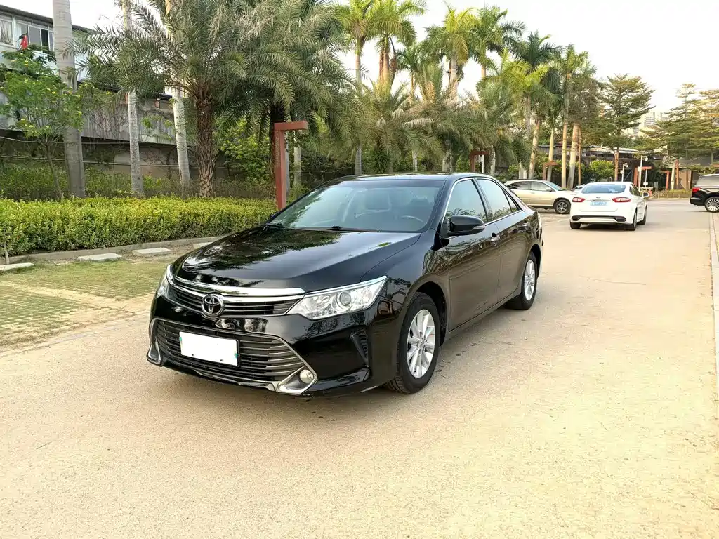 Camry 2016 2.0G 10th Anniversary Leading Edition купить на сайте DeffCars