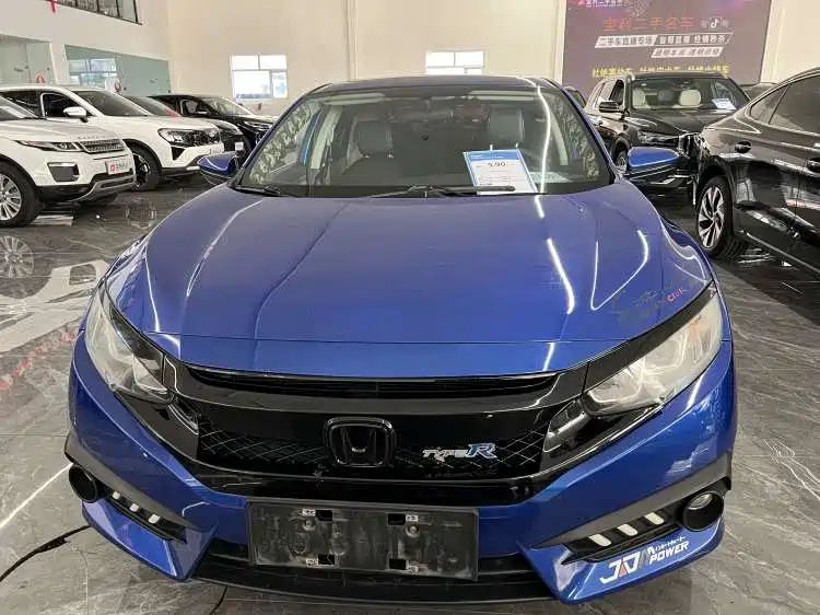 Civic 2016 220TURBO CVT Deluxe Edition купить на сайте DeffCars