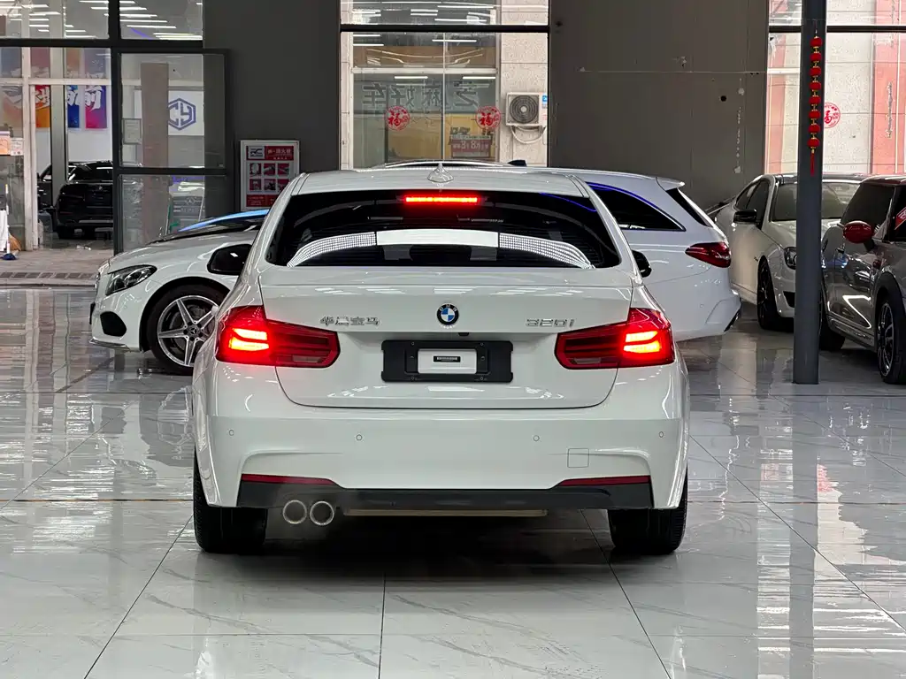 BMW 3 Series 2018 320i M Sports Package купить на сайте DeffCars