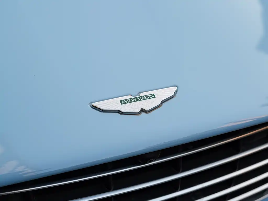 Astonmartin DB11 2020 4.0T V8 Coupe купить на сайте DeffCars