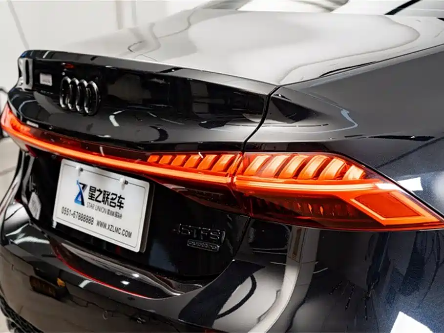 Audi A7L 2024 45TFSI quattro S-line vision type liquid crystal package купить на сайте DeffCars