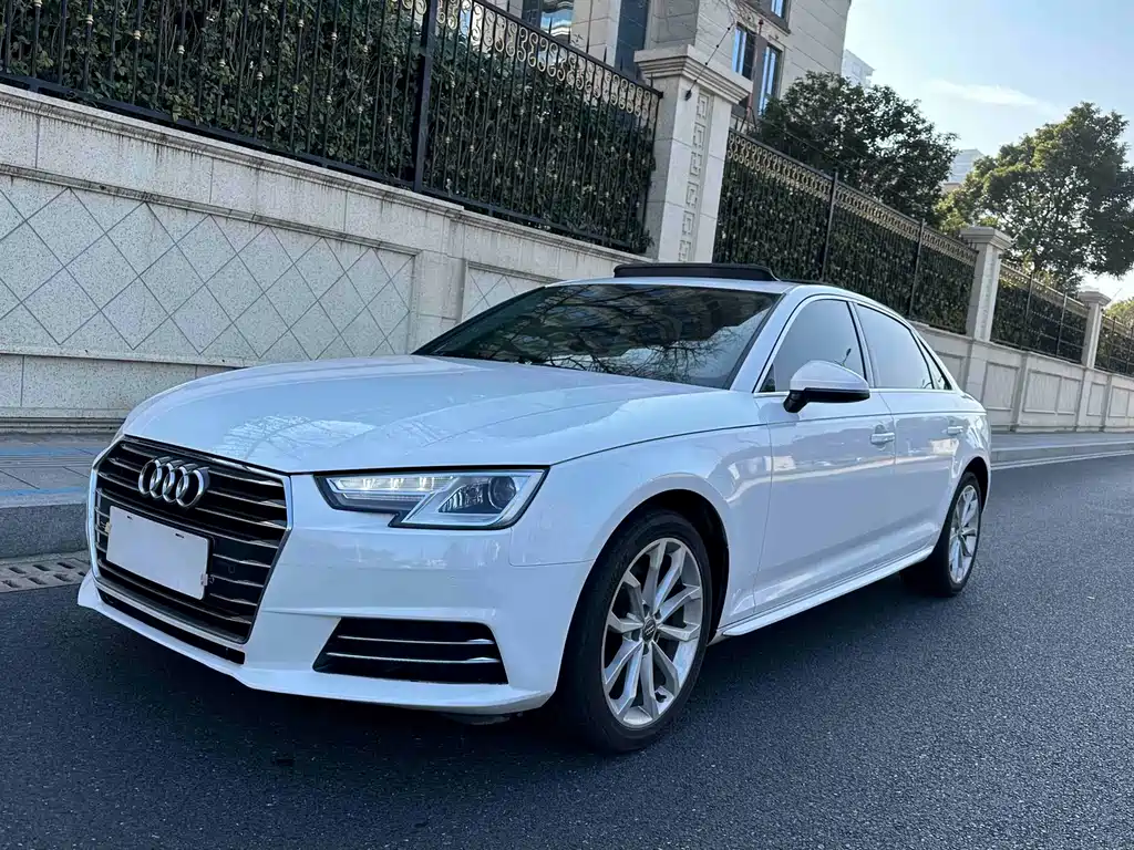 Audi A4L 2018 30th Anniversary Model 40 TFSI Enterprising купить на сайте DeffCars