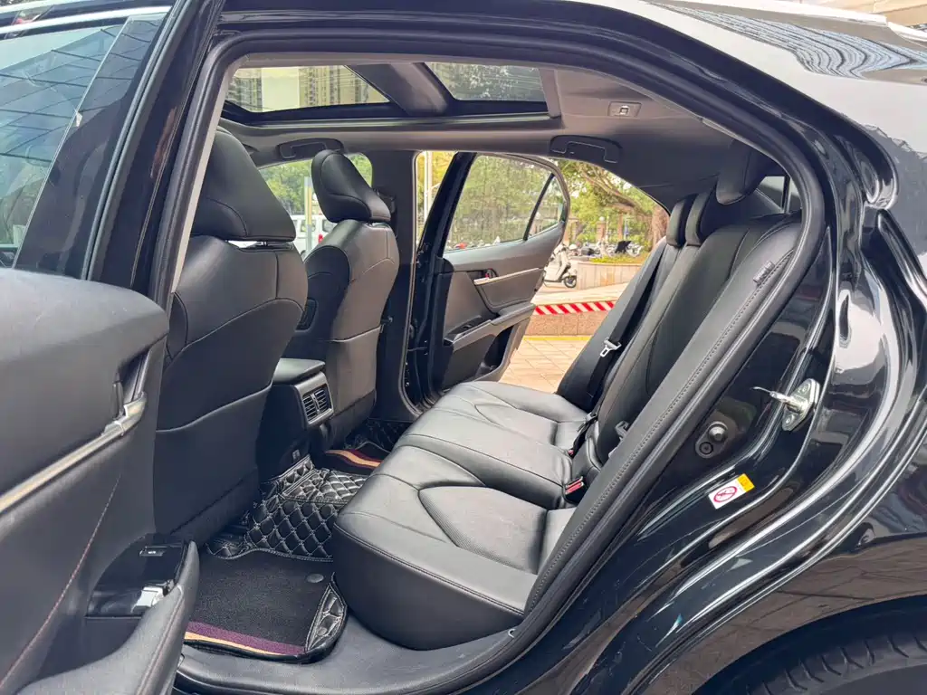 Camry 2018 2.5G Deluxe Edition купить на сайте DeffCars