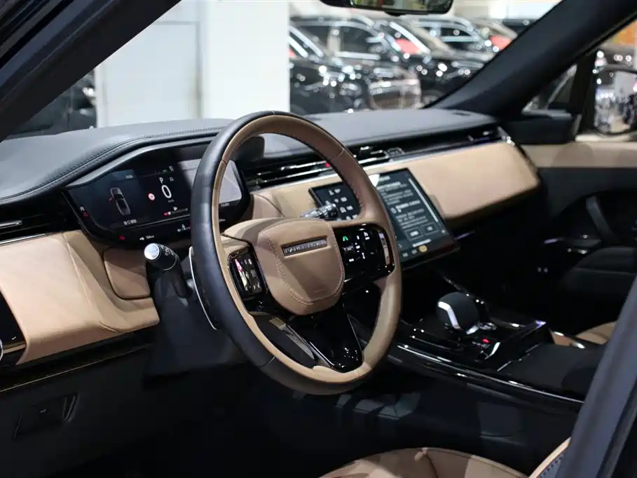 Range Rover Sport 2024 400PS Model Edition купить на сайте DeffCars