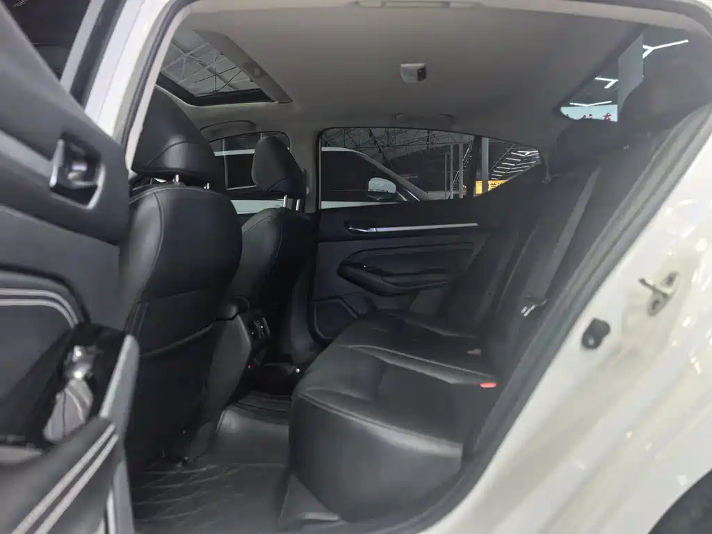 Teana 2024 2.0L XE True Heart Edition купить на сайте DeffCars