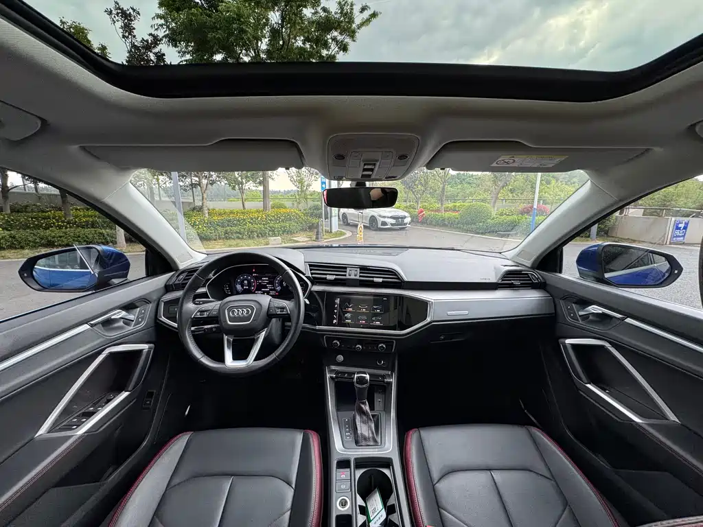 Audi Q3 2019 40 TFSI Fashionable and Elegant купить на сайте DeffCars