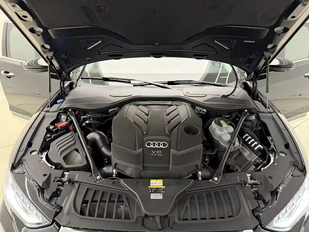 Audi A8 2023 A8L 50 TFSI quattro Premium Selection купить на сайте DeffCars