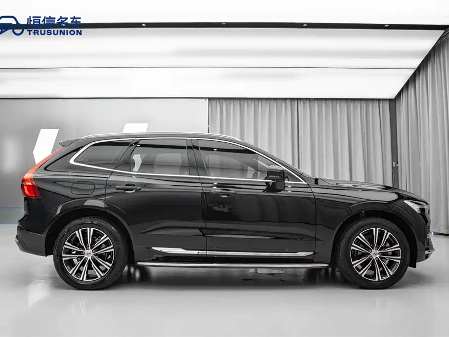 Volvo XC60 2022 B5 four-wheel drive Zhiyuan Deluxe Edition купить на сайте DeffCars