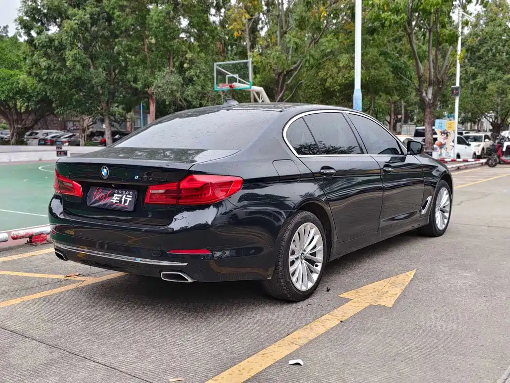 BMW 5 Series 2018 Facelift 530Li Leading Luxury Package купить на сайте DeffCars