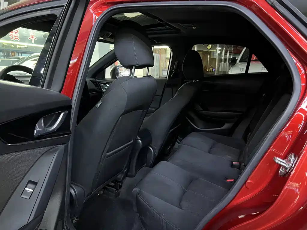 Mazda CX-4 2021 2.0L automatic two-wheel drive Blue Sky Vitality Edition купить на сайте DeffCars