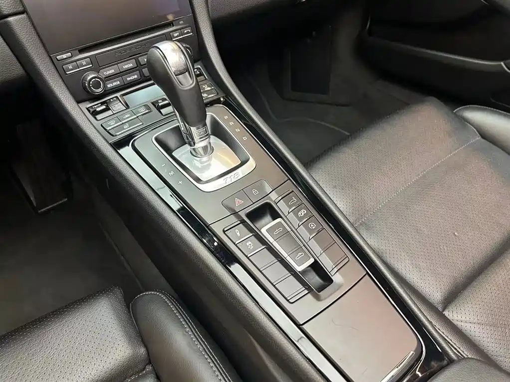 Porsche 718 2019 Boxster T 2.0T купить на сайте DeffCars