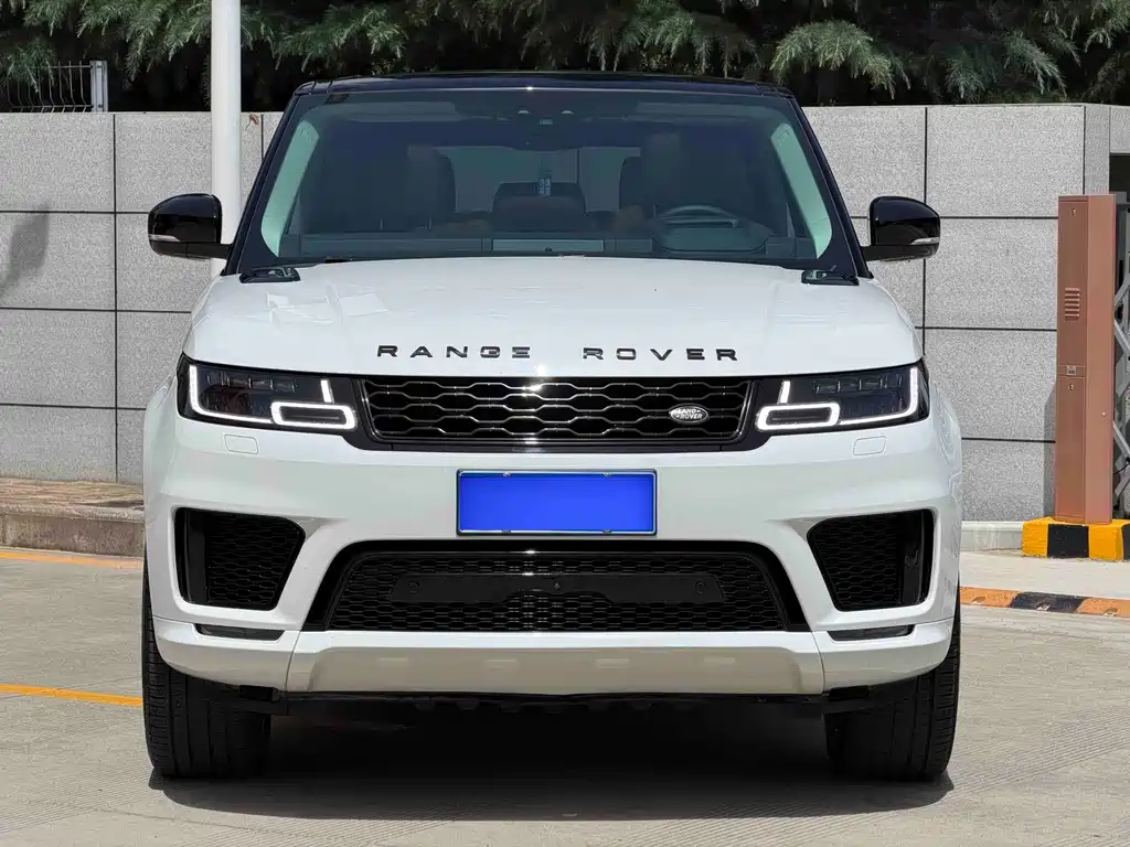 Range Rover Sport 2021 3.0 L6 Black Edition купить на сайте DeffCars