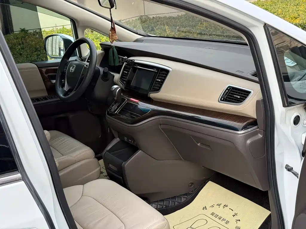Odyssey 2015 facelift 2.4L luxury version купить на сайте DeffCars