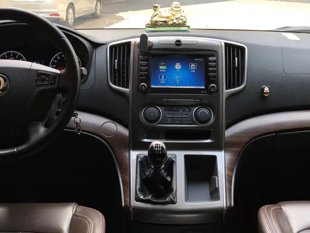 Lingzhi PLUS 2021 2.0L manual luxury model 7 seats купить на сайте DeffCars