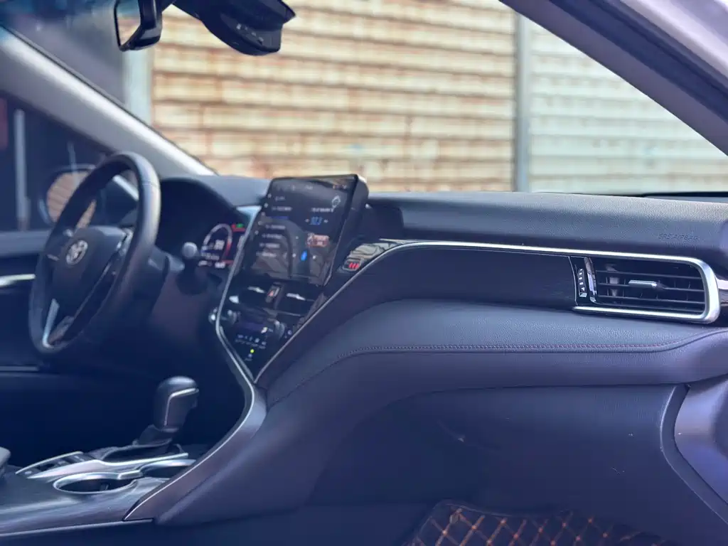 Camry 2023 2.5G Deluxe Edition купить на сайте DeffCars