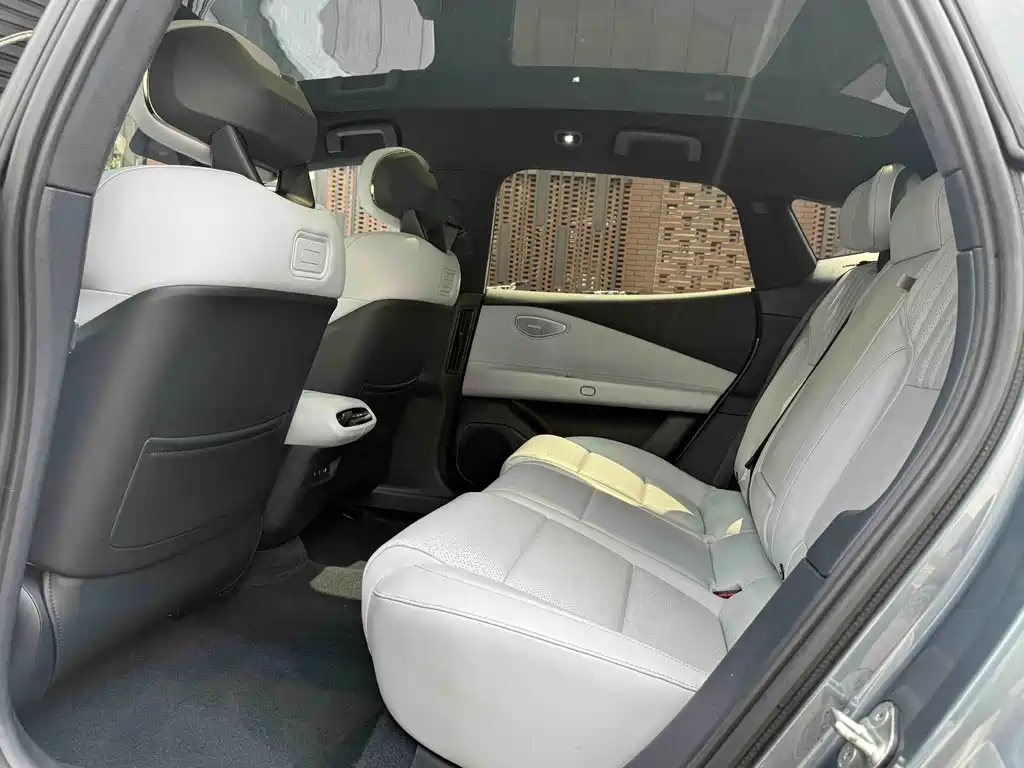 Lynk & Co Z10 2024 95kWh 702km four-wheel drive smart driving Ultra купить на сайте DeffCars