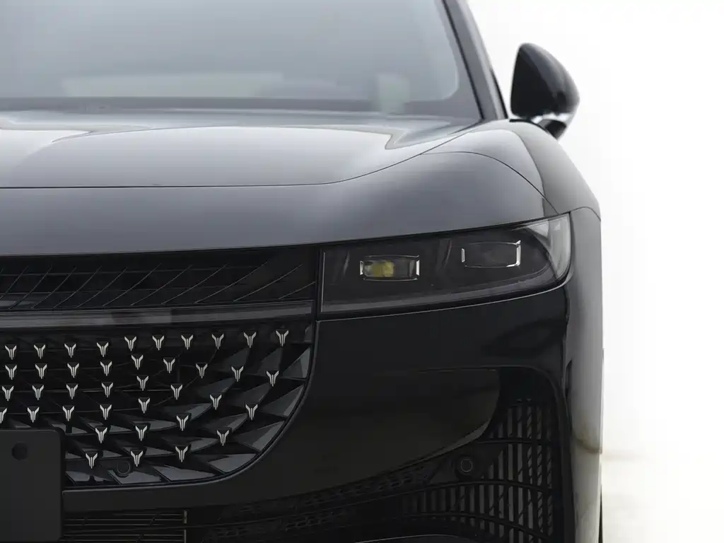 Lantu Chasing Light 2024 PHEV four-wheel drive ultra-long battery life flagship version купить на сайте DeffCars