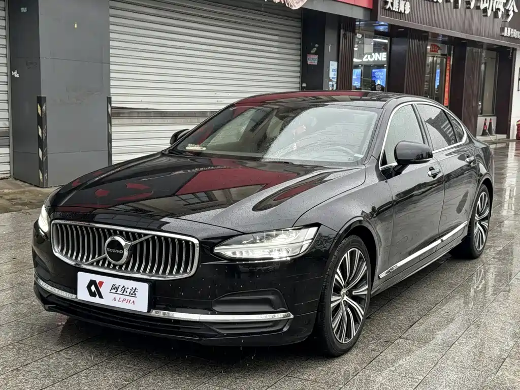 Volvo S90 2023 B5 Zhiyuan Luxury Edition купить на сайте DeffCars