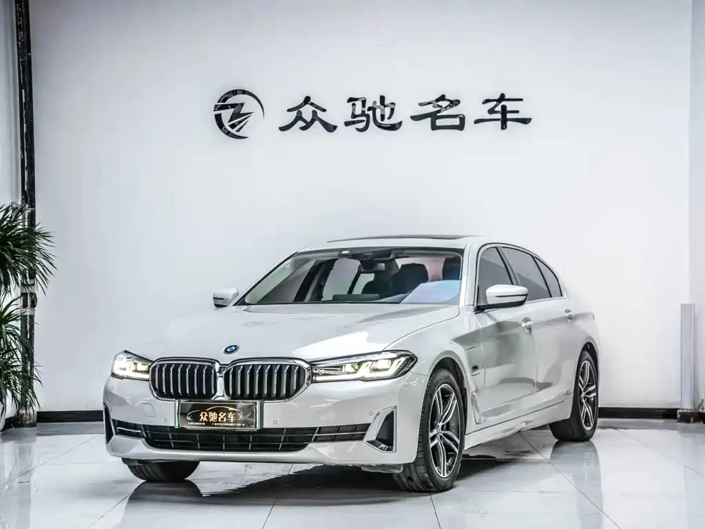 BMW 5 Series New Energy 2022 Model 535Le Luxury Package купить на сайте DeffCars