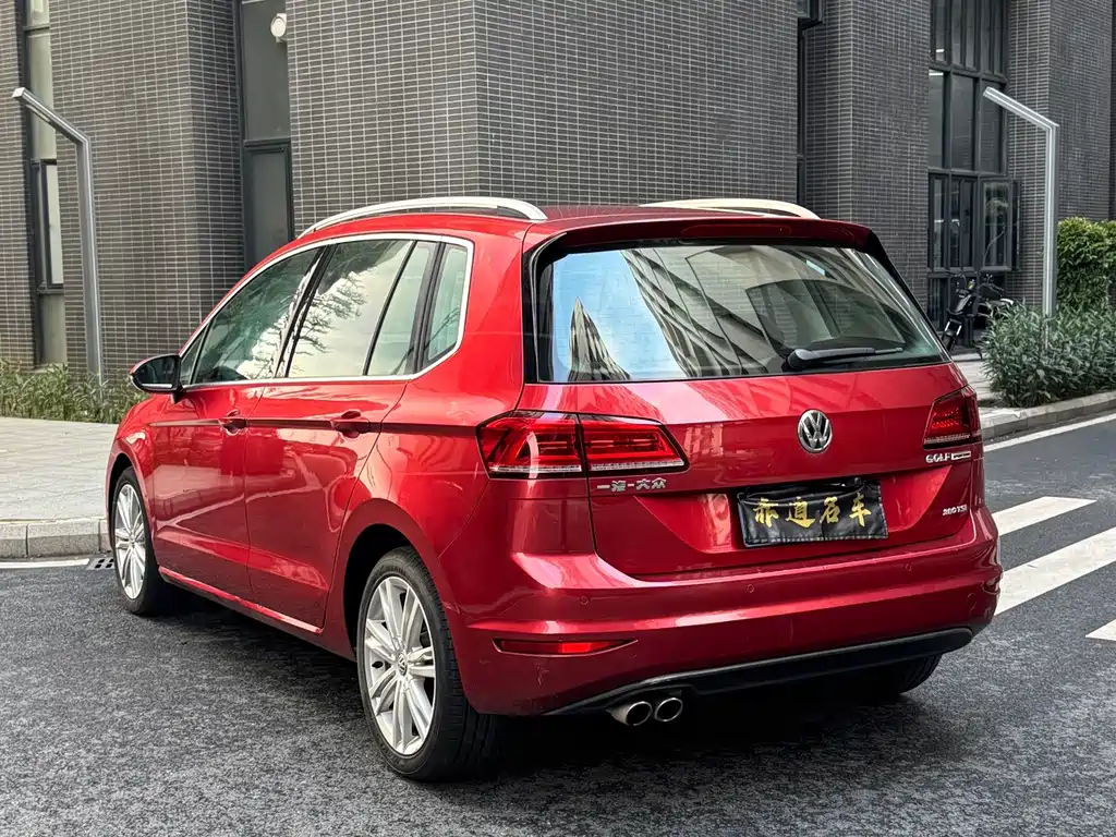 Golf Sportsvan 2016 280TSI automatic luxury model купить на сайте DeffCars