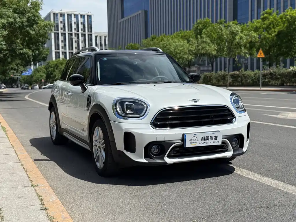 MINI COUNTRYMAN 2023 facelift 1.5T COOPER connoisseur купить на сайте DeffCars