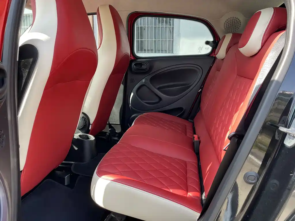 smart forfour 2018 1.0L 52kW smart version купить на сайте DeffCars