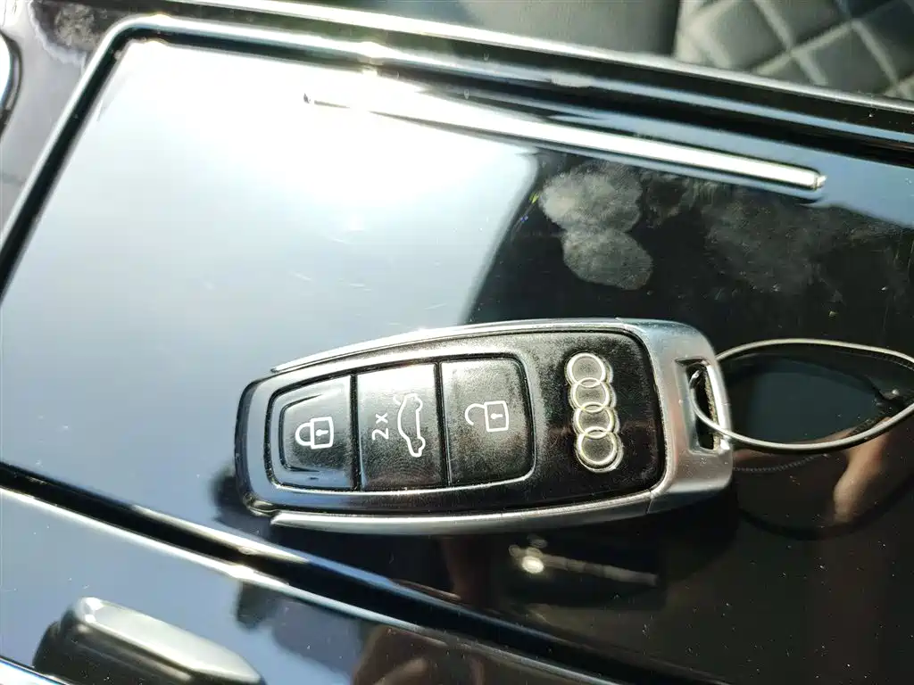 Audi A8 2021 A8L 50 TFSI quattro comfort type купить на сайте DeffCars