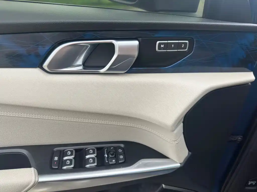 Lynk & Co 01 2019 2.0T 2WD Yao Pro Edition National V купить на сайте DeffCars