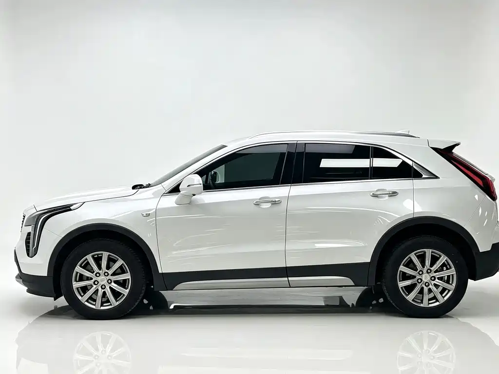 Cadillac XT4 2020 facelift 28T two-wheel drive leading model купить на сайте DeffCars