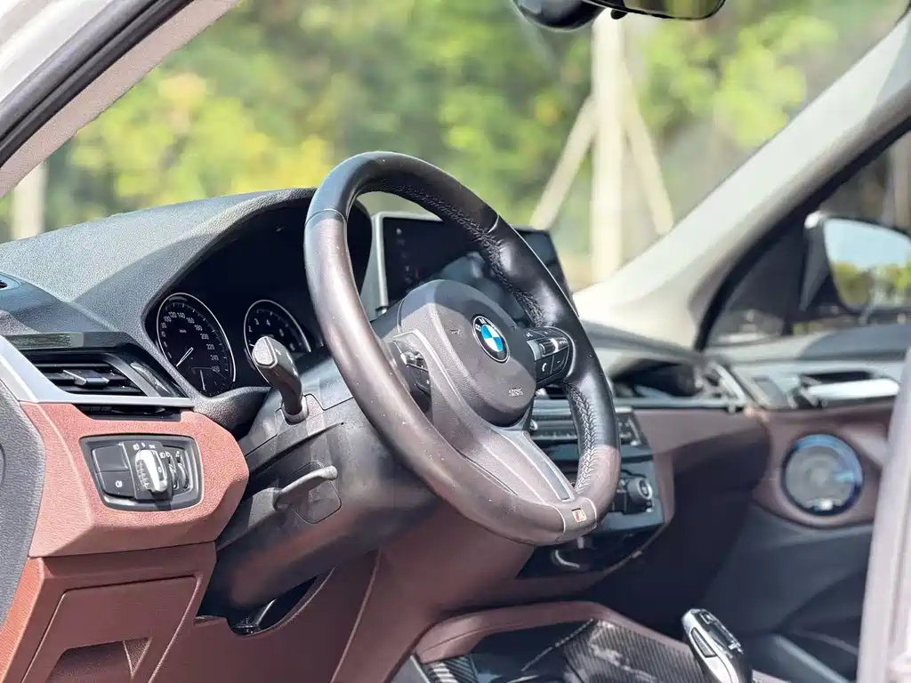 BMW X1 2021 facelift sDrive25Li leading model купить на сайте DeffCars